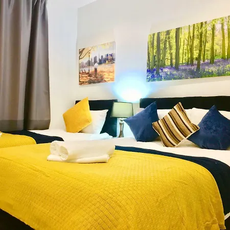 London Excel 2 Bedrooms River View Apartment